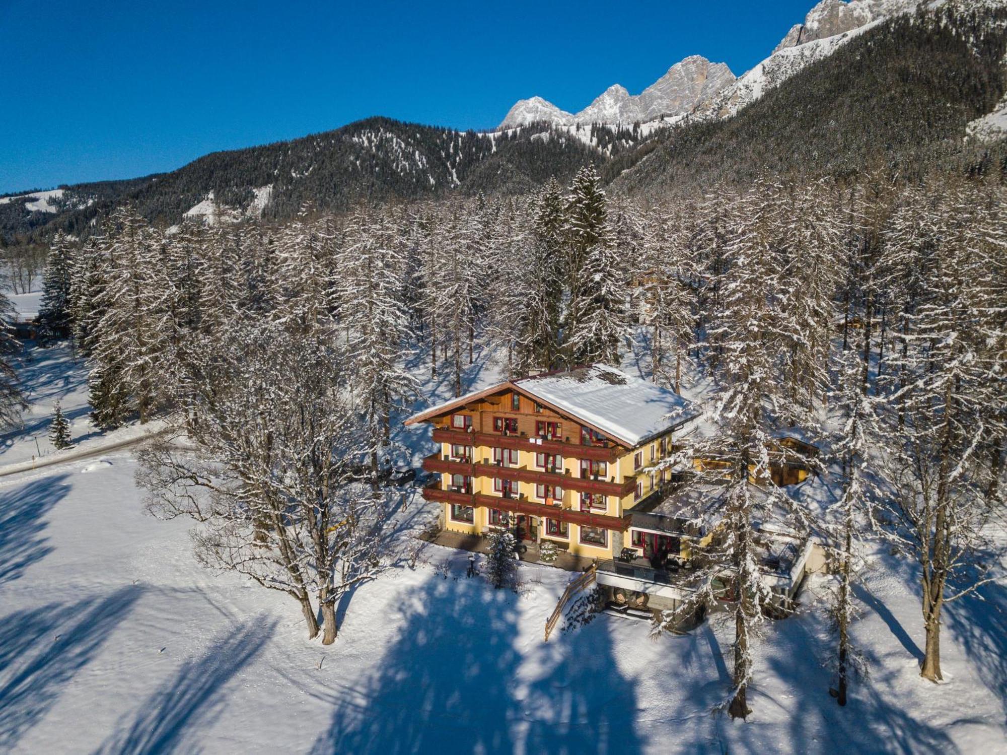 Hotel Roesslhof Ramsau am Dachstein Luaran gambar